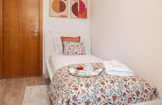 HostWise - Traditional House with Terrace - Photo 46