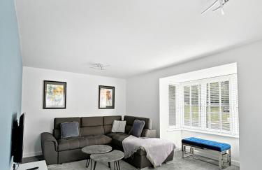 Amaya Seven - Luxury 3 bedroom detached house with garden & driveway - Sleeps 7 - Bottesford, Leicestershire - Foto 29