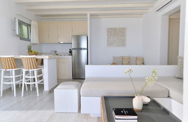 Mythology Naxos Villas & Suites - Photo 37