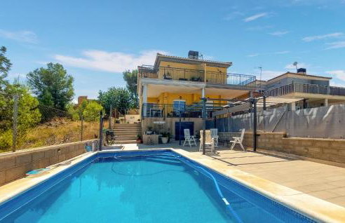 Awesome Home In Turis - Photo 1