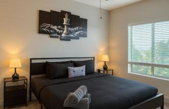 Across from UAB Spacious 2BR Retreat 2nd - Photo 4