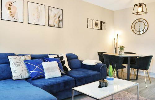 Bright 2BR Aylesbury Home, Sleeps 4, Parking, Work, Leisure, Friendly - Foto 17