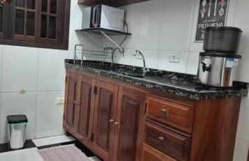 Casa Pouso Aconchego Para Ti - pertinho de Trindade com conforto e churrasqueira - Foto 31