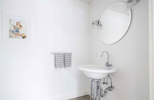 Summerwood by Rove Travel Home with Pool & Hot Tub - Foto 14