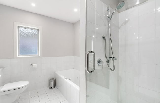 LAKEFRONT PENTHOUSE APARTMENT WITH 270-DEGREE VIEW - Foto 14