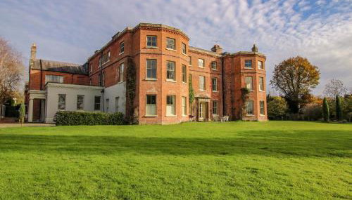 Caynham Court - Foto 1