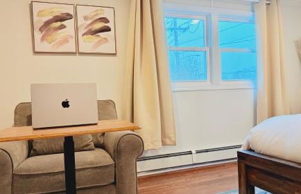 The Mod Pad! 15 minute from Airport, Free Parking! - Foto 10