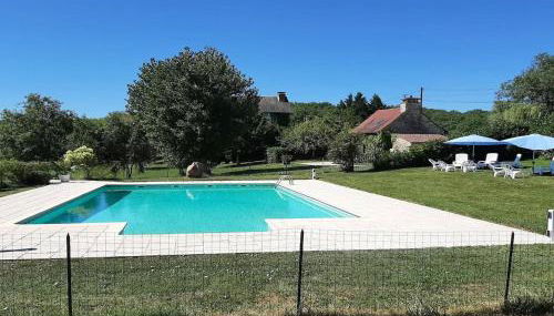 Spacious family home with countryside views - Photo 4