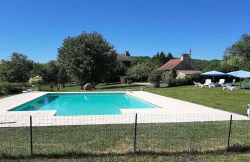 Spacious family home with countryside views - Photo 4