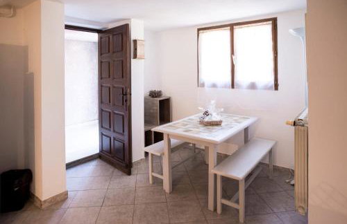 Bas de villa, Haute-Corse, vue montagne, 5min des plages - Foto 5