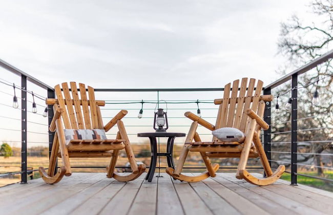 Deer Creek Tiny Container Home-12 Min to Magnolia - Foto 23