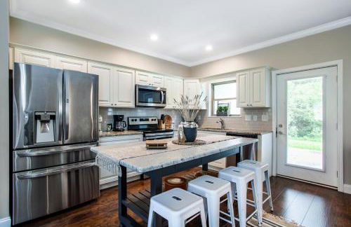 Elegant End Condo Fireplace Community Amenities - Foto 16