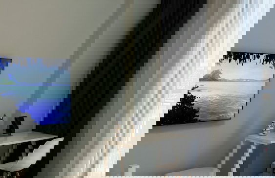 Modern and Cozy 2BR La Cote 1 La Mer - Photo 26