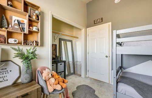 Deck and Mountain Views Cedar City Family Home! - Foto 11