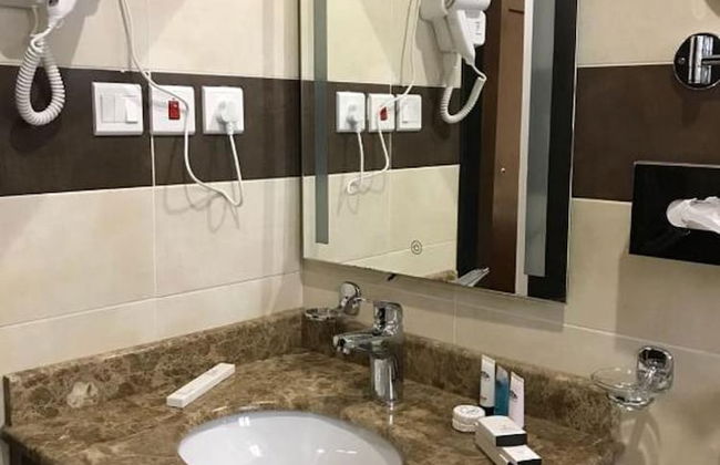 Asal Hiraa - Foto 15