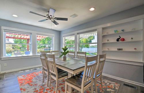 Spacious Granbury Home with Lakefront Outdoor Oasis! - Foto 6