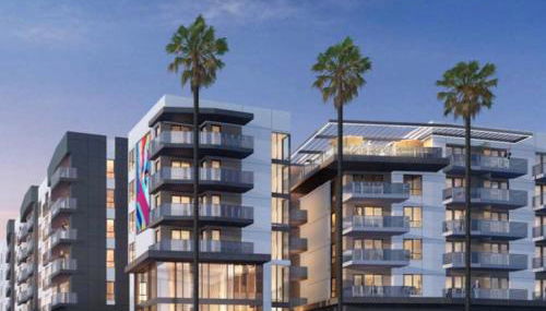 Hollywood Penthouse with Balcony & Pool View - Photo 3