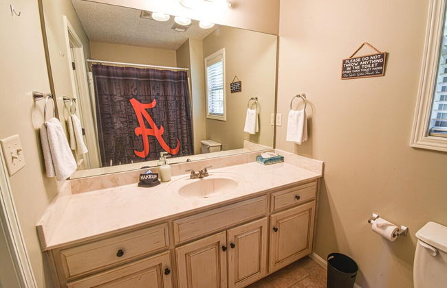 The Crimson Retreat Only 5 Miles to the Stadium BBQ Coffee Games - Foto 42