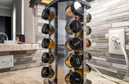 Spacious 3BR/BBQ/Yard/9 min to Downtown & Med Ctr - Foto 38