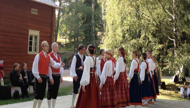 Profiter d'une danse traditionnelle