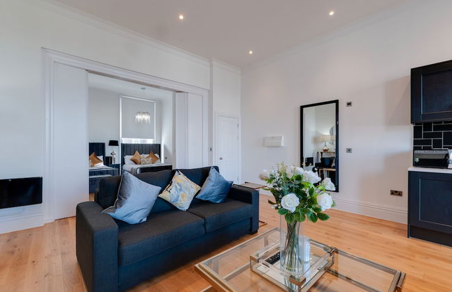 80 by Elite - Photo 76