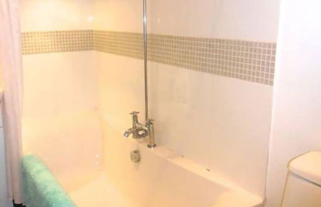 Tower Cottage - Photo 9