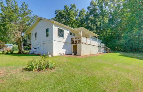 Lakefront Getaway with Porch in Athens Area! - Foto 24