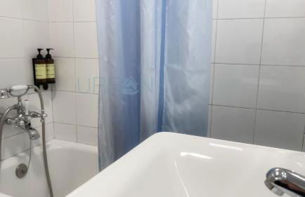 Vivienda turistica con encanto centrico, wifi y patio - Foto 15