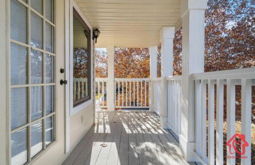 Georgian Oasis with Private Pool - An Irvie Home - Foto 66