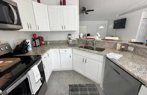 3 Bed 2 Bath Sleeps 6 Pool Retreat in Eustis, FL!!! - Foto 7