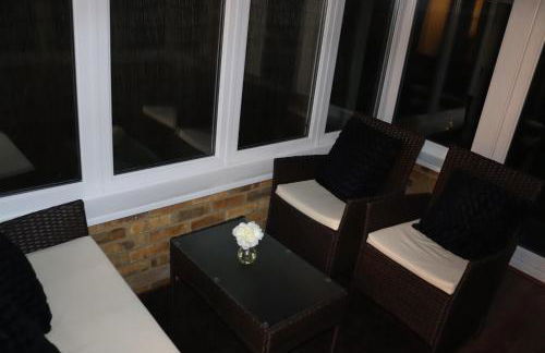 Dove's Place in historic Rochester with Parking - Photo 17