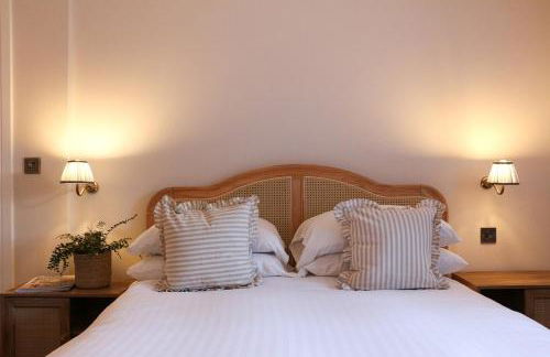 Spacious Luxury Apartment in the Heart of Shrewsbury Sleeps 6 - Photo 17