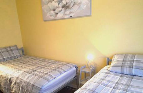 Great Location - City Centre - Parking - 4 Beds - 2 Bedrooms - Foto 30