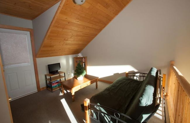 Creekview Court by Apex Accommodations - Photo 3