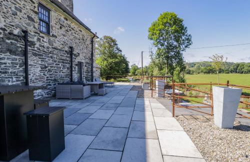 Plas Glan Yr Afon - Photo 53