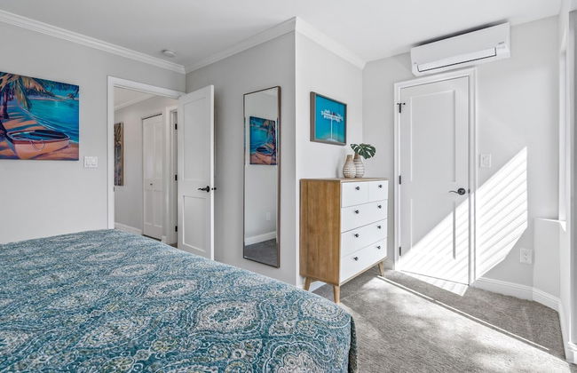 Luxurious & Spacious Ocean Vistas - Photo 6