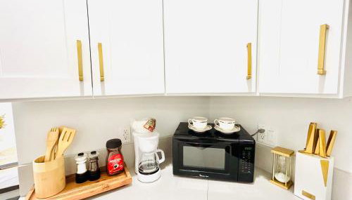 New Lux Skyline Loft in LA - Photo 2