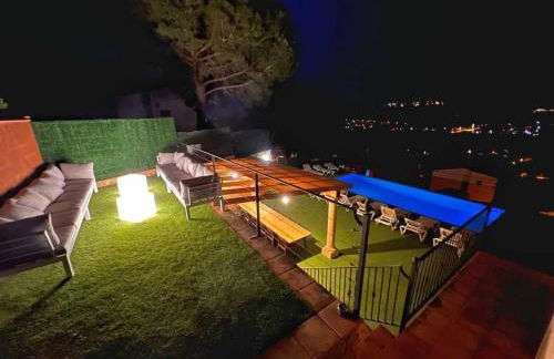 Casa Mas Ambros con piscina desbordante - Foto 9