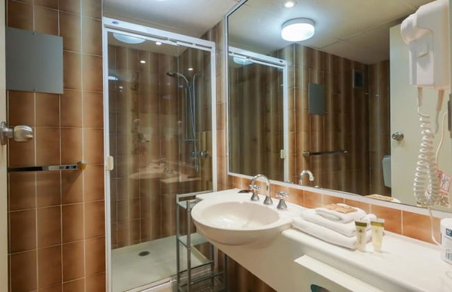 The Summit Apartments - Photo 20