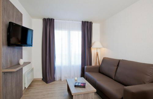 Séjours & Affaires Reims Clairmarais - Foto 34