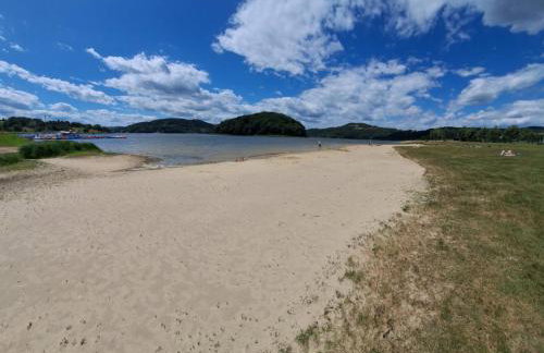 Dom wakacyjny u Beaty nad Jeziorem Rożnowskim - Foto 33