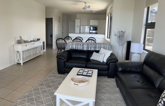 King's Row Holiday Apartments - Foto 17