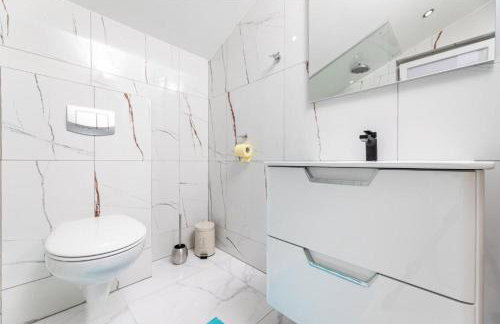 VILLA GEORGE z ogrevanim bazenom in vrtno kuhinjo - Foto 20