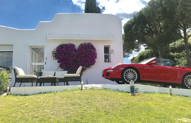 Fascinating & Luxurious Mountain & Pool View Apartment in Porto Banús - Photo 1