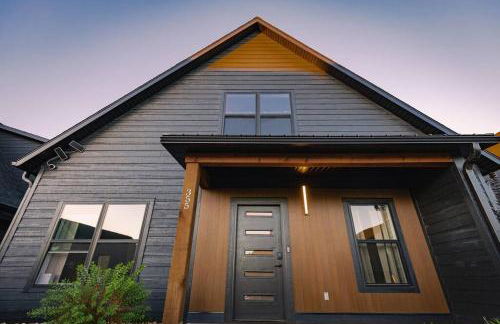 The Luxx - ALL NEW / 4 BD / Poolside / Hot Tub / Lake View - Foto 47