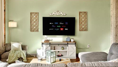 The Magnolia - Farmhouse Loft - Sleeps 10 - Valet - Foto 4