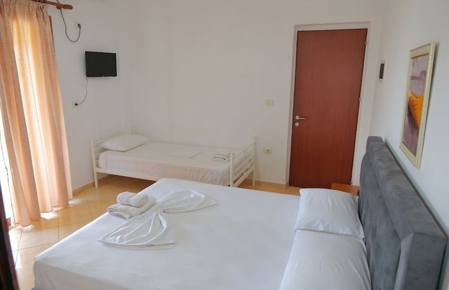 Pellumb Apartments - Photo 14