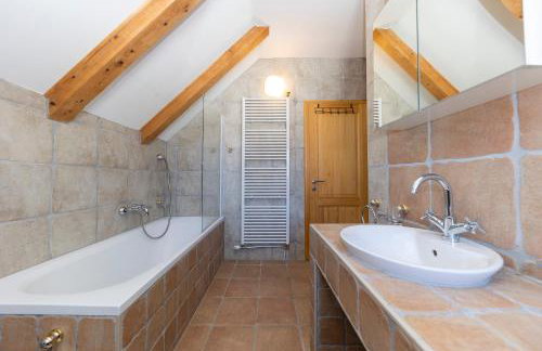 SPA HOLIDAY HOUSE REŽEK - Lovinac - Foto 43