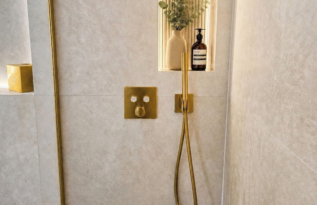 UG Neubau City Wohnung (optional Pool+Gym+2tes Bad extra buchbar) - Foto 19