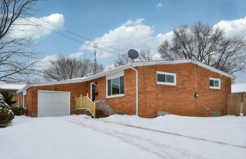 Steps to the HOF-Football Fans Dream Stay - Foto 15